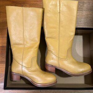 Frye banana pull on boots